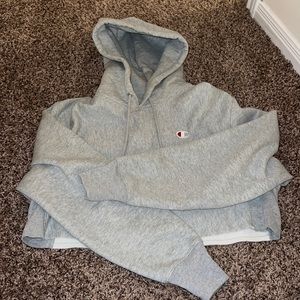 Cropped champions hoodie in grey